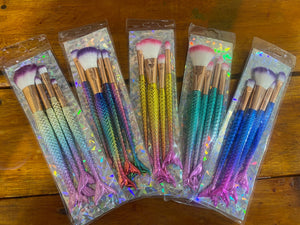 Kit con 4 pinceles colridos